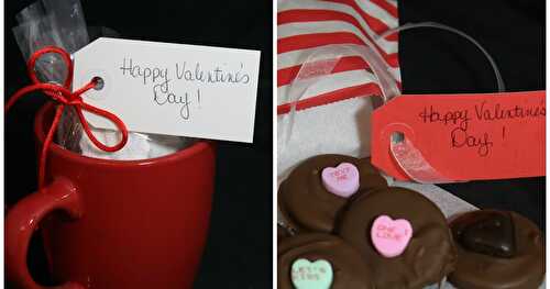 Last Minute Valentine Gifts~Homemade Hot Chocolate Mix and Chocolate Dipped Thin Oreos
