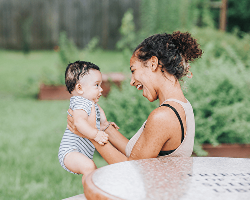 5 ways to beat the postpartum blues