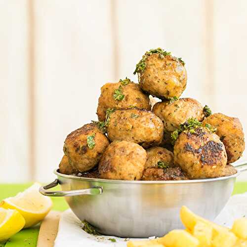 Juicy Greek fried meatballs (Keftedes)
