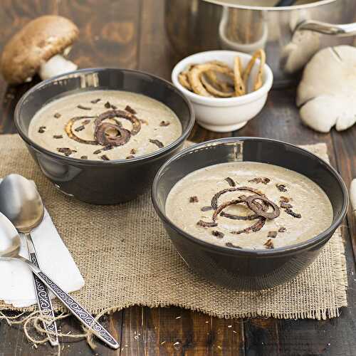 Creamy Italian mushroom soup with black garlic & porcini
