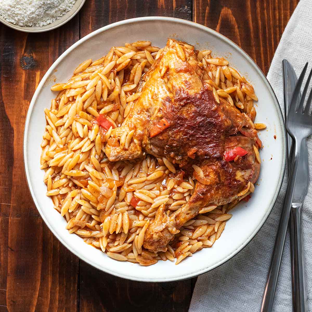 Greek chicken and orzo pasta in tomato sauce (Youvetsi)