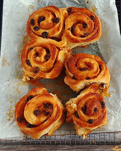 Bunettones (panettone inspired citrus buns) - The Italian baker