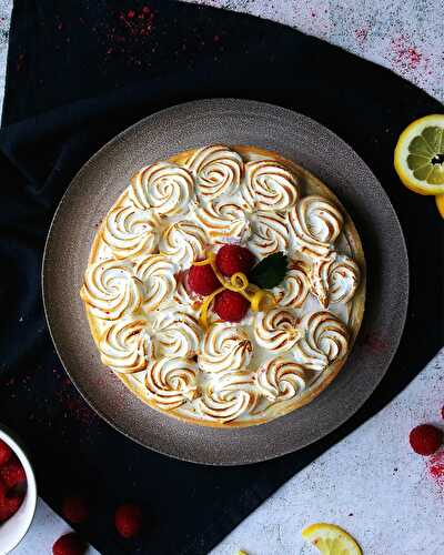 Raspberry and lemon white chocolate mousse tart - The Italian baker