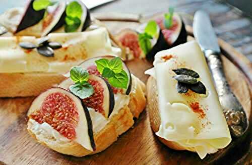 Fig and Cheese Nibbles