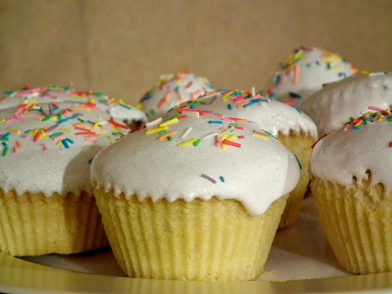 Iced Cup Cakes