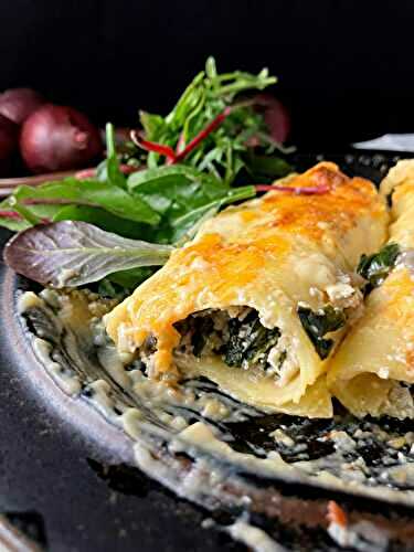 Spinach and Ricotta Lasagne Rolls (with Cheddar Cheese Sauce)