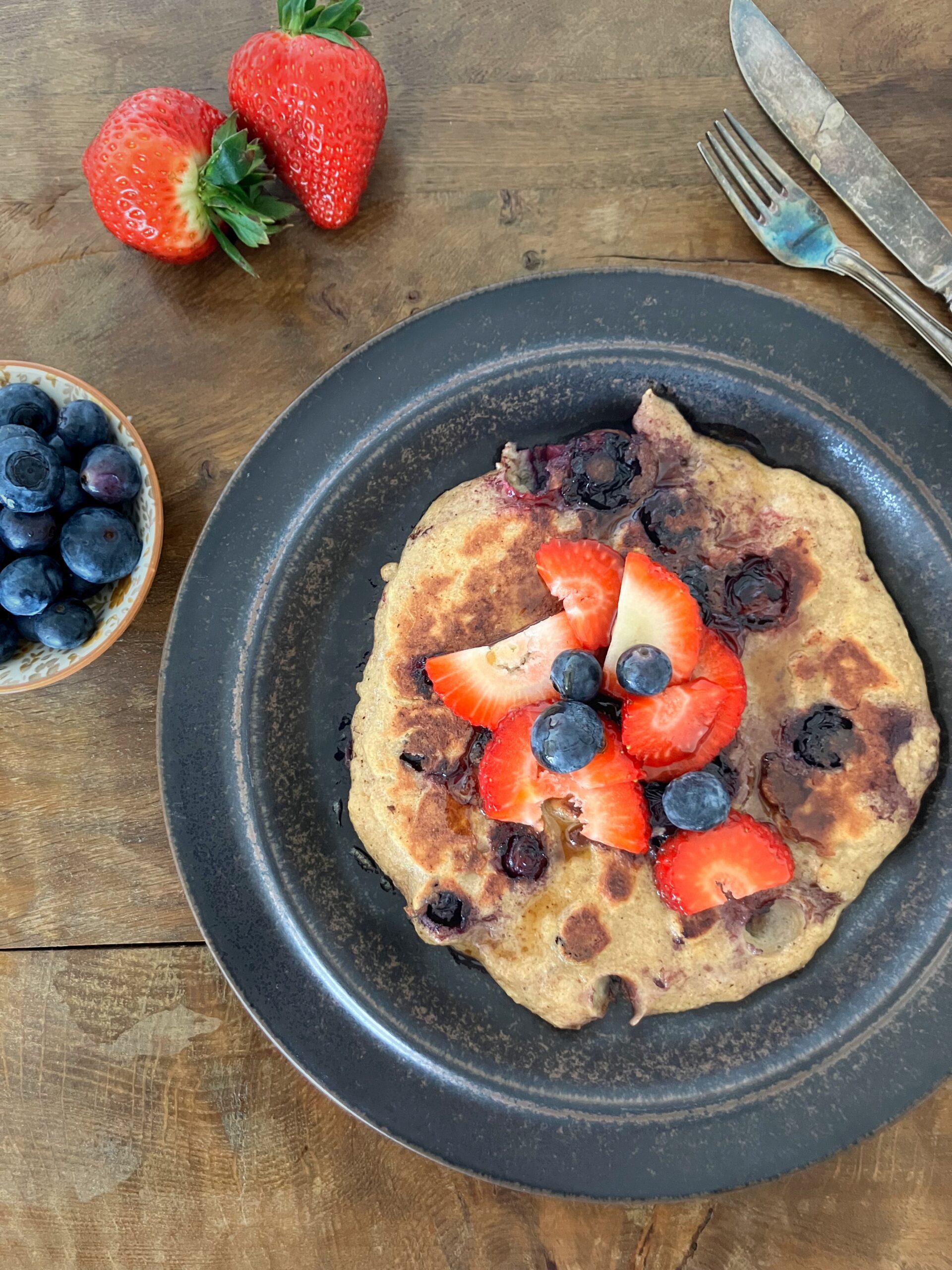 Oat Flour Banana Pancakes with Blueberries (Small Batch)