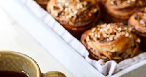 Chocolate, Tahini & Honey Cashew Babka Buns
