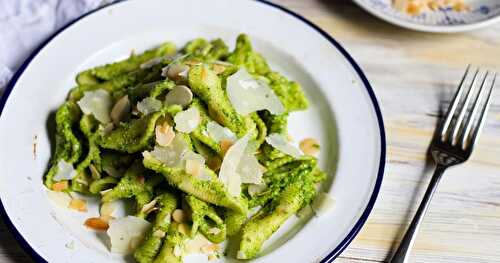 Spinach, Watercress and Rocket Pesto (with pasta and toasted almonds)