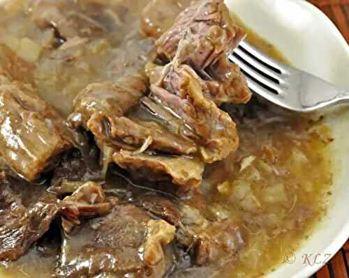 Beef and Onions Braised in White Wine