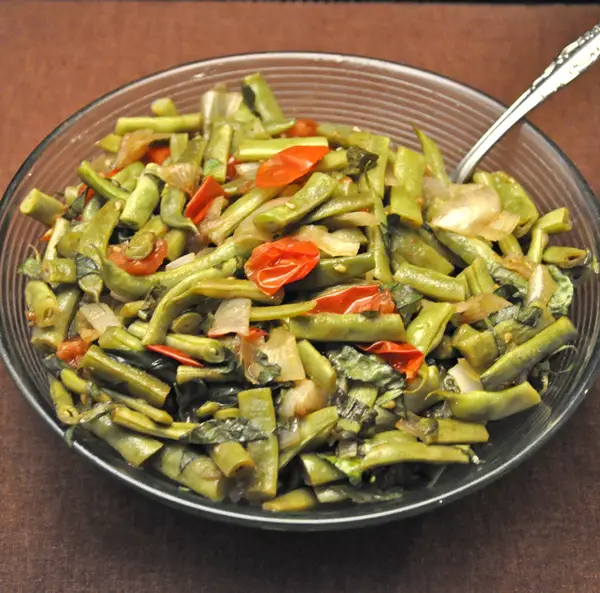 Braised Green Beans with Tomatoes, visit to the vet