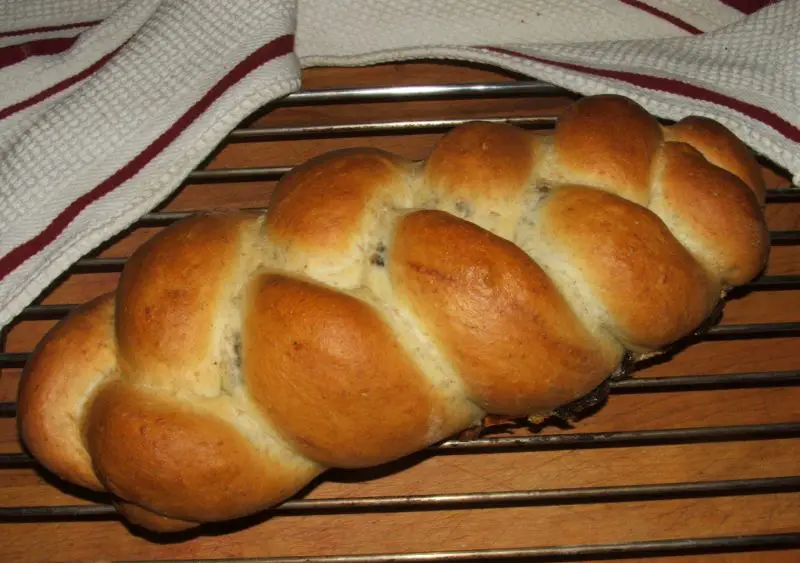 Bread Baking Babes celebrate spring with a twist