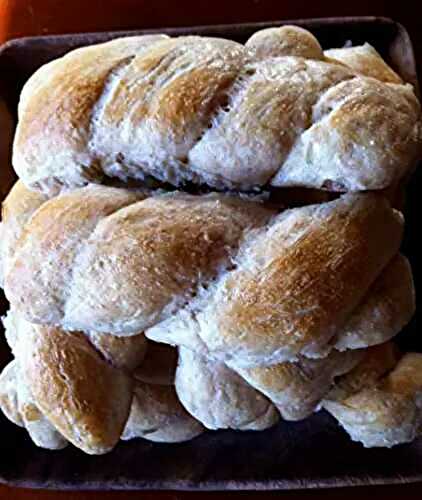 Bread Baking Babes get twisted