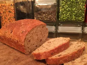 Bread Baking Babes play in the sandbox... Granary-Style Bread