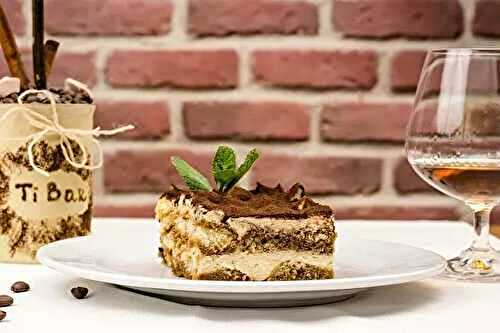 Coffee-flavored Tiramisu Dessert