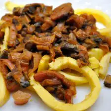 Egg 'Noodles' with Mushroom Sauce