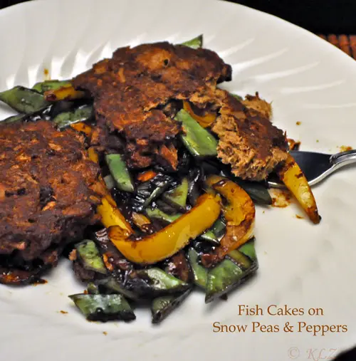 Fish Cakes on Peapods and Peppers, paleomythic