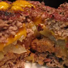 Giant Stuffed Cheeseburger