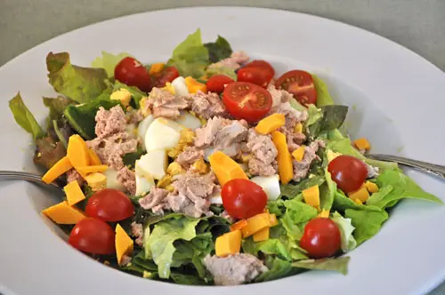 How to make a Salad for One, from scratch, in 5 minutes