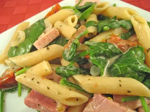 Pasta with Ham, Spinach and Mascarpone; Houdini Dog