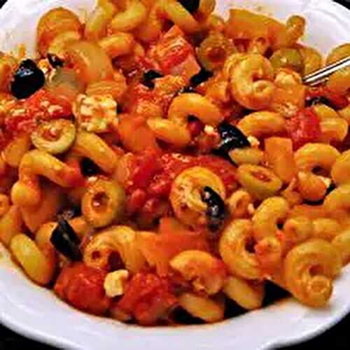 Pasta with Peppers, Olives & Feta