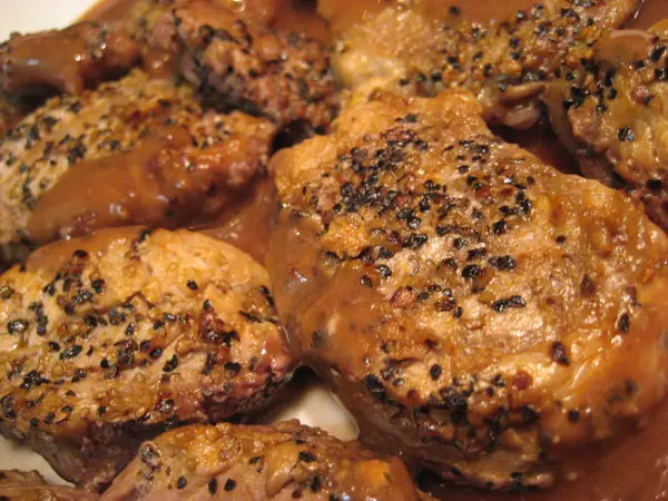 Peppered Pork Tenderloin in Red Wine Sauce; no joy with Apple