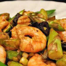 Shrimp & Asparagus Salad on Spinach