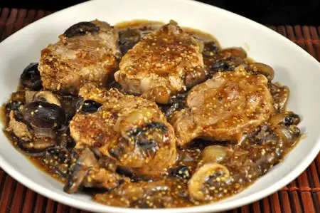 Sliced Pork Tenderloin with Mushrooms and Mustard; Happy New Year