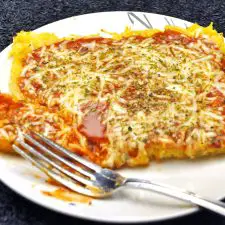 Spaghetti Squash Pizza