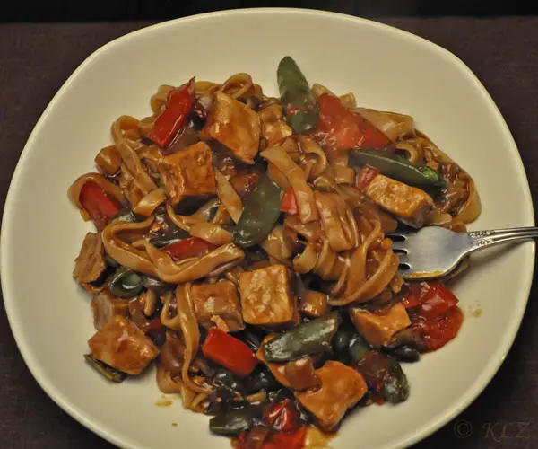 Stir-Fried Pork with Noodles