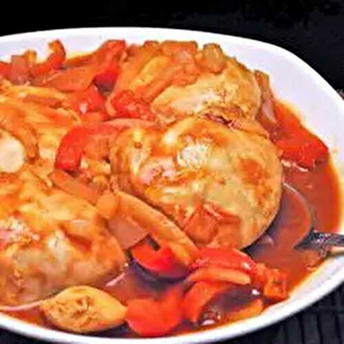 Chicken Breasts with Red Pepper Pan Sauce