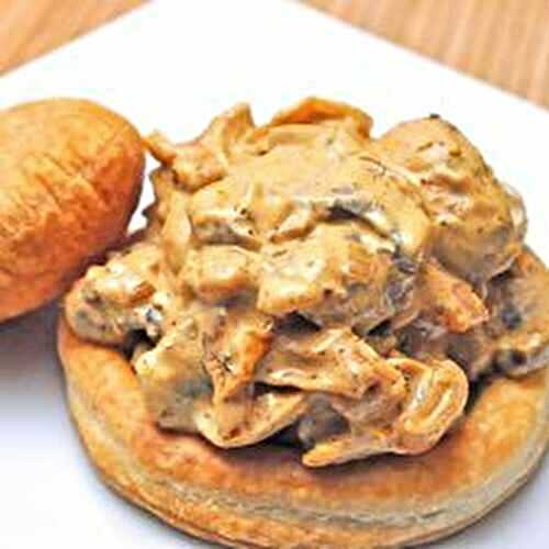 Mushrooms in Cheese Sauce on Puff Pastry