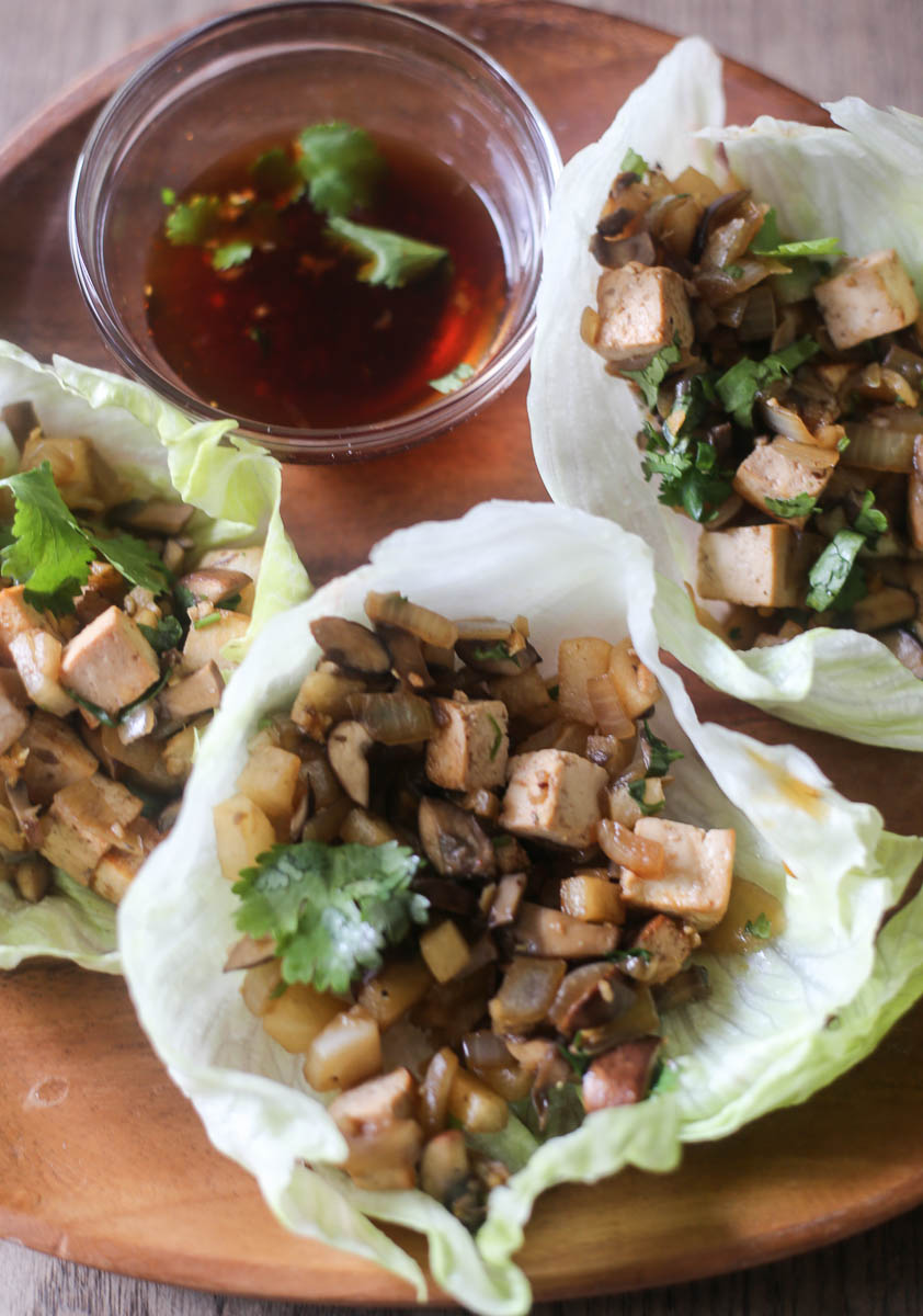 Spicy Asian Lettuce Wrap with Sweet and Sour Sauce