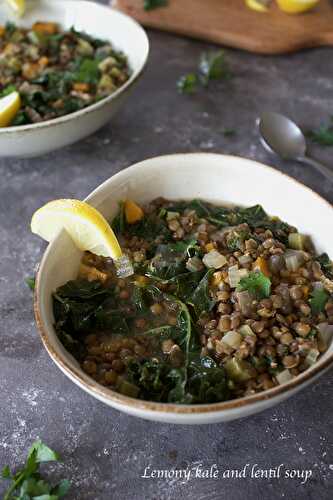 Lemony kale and lentil soup