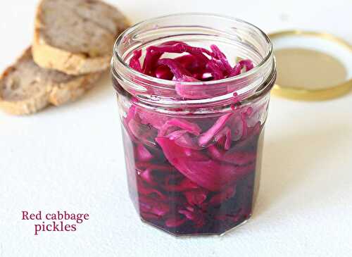 Red cabbage pickles