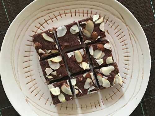 Chocolate Almond Brownie Bites