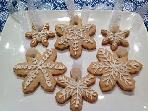 Cinnamon Shortbread Snowflake Cookies (Can Use as Ornaments)