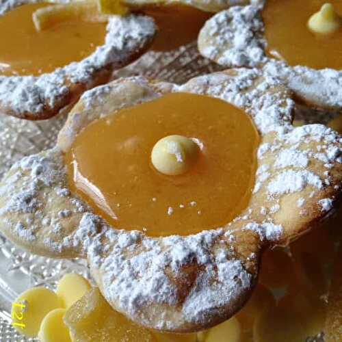 Mini Lemon Flower Tarts