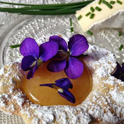 Garnishing with Edible Flowers