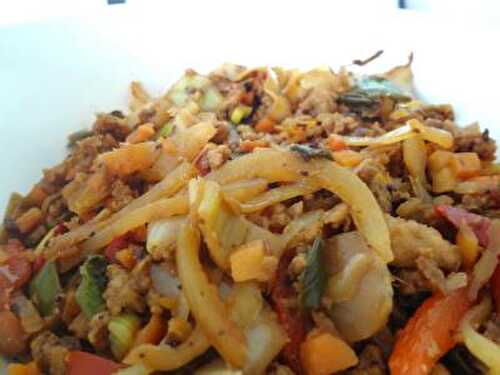 10 Minute Crackslaw | Make a Very Low Carb Stir Fry in Only 10 Minutes