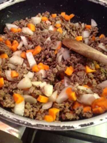Beef and Carrot Crackslaw | A Low to Medium Carb Nutritious Recipe
