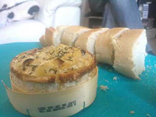 Camembert Baked in its Box Recipe | Baked Camembert with Jam
