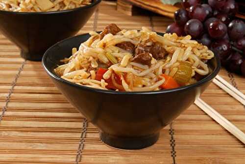 Easy Beef Chow Mein | Beef, Noodles and Veggies in a Chinese Sauce