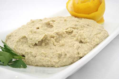Easy Hummus Recipe with Peanut Butter