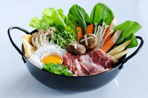 Easy Sukiyaki Recipes with Beef, Noodles, Veggies and Sukiyaki Sauce