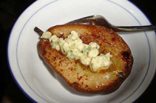 Pears with Stilton and Curd Cheese Recipe | An Explosion of Flavors