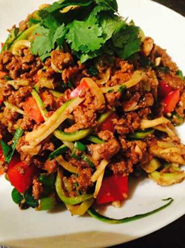 Quorn Crackslaw | Szechuan Vegetarian Stir Fry with Peanut Butter