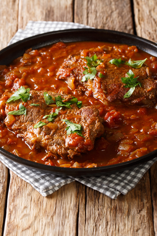 5 Swiss Steak Recipe Ideas | What is Swiss Steak?