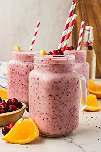 Christmas Smoothie with Cranberry and Orange
