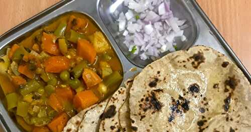 Easy & Quick Method of Mixed Vegetable Sabzi - Sidedish for Roti / Chapathi 